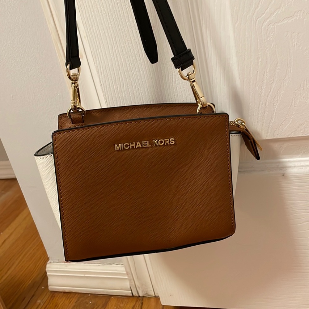 Michael Kors Crossbody Bag
